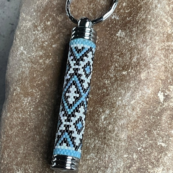 Southwest Sky Blue and Black Beaded Compartment Keychain, New, Handmade by Me - Picture 3 of 9
